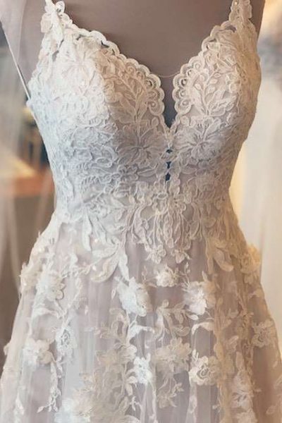 Wedding gown at Tie the Knot Boutique | Green Bay