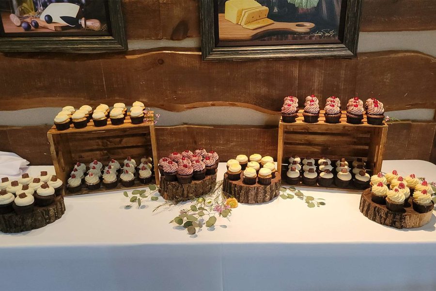 Rustic cupcake display from the Cupcake Couture.